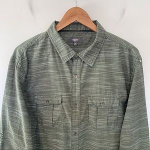 Mountain Ridge Men Size L Shirt Outdoor Hiking Fishing Hunting Pockets Green